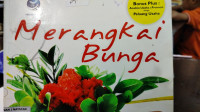 MERANGKAI BUNGA